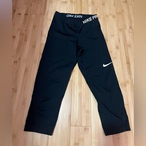 Nike Pro Cropped Black Leggings
